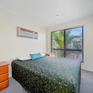 Emerald Motel Apartments Emerald